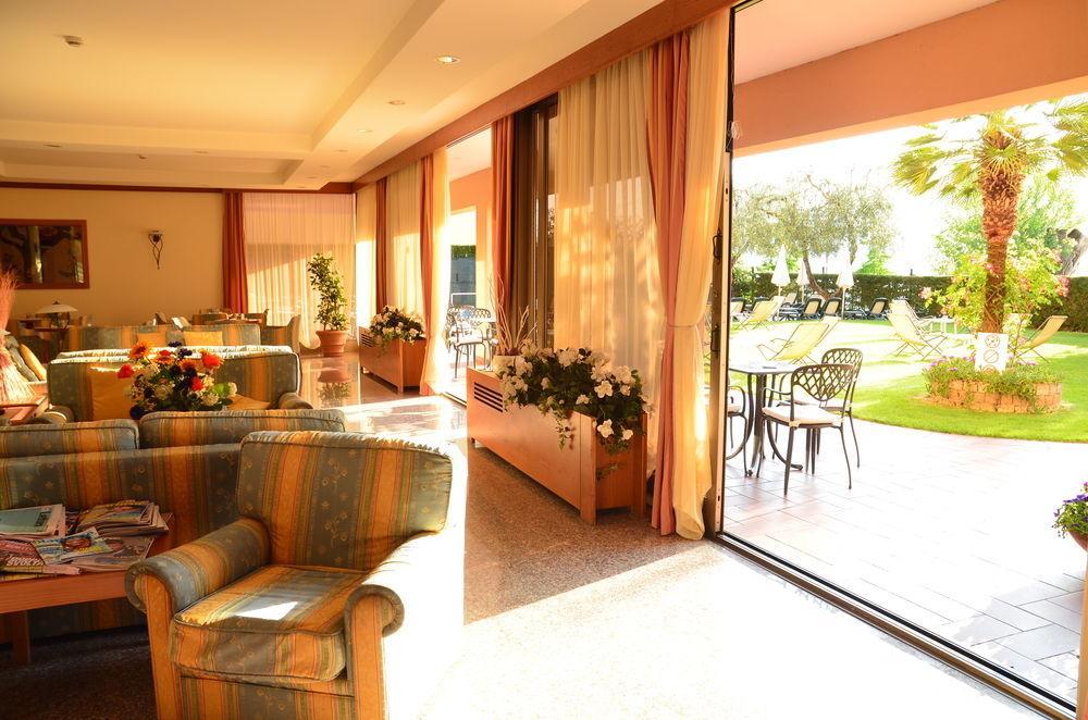 Residence Lido Hotel Malcesine Bagian luar foto