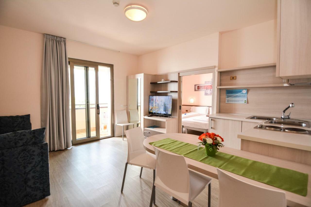 Residence Lido Hotel Malcesine Bagian luar foto