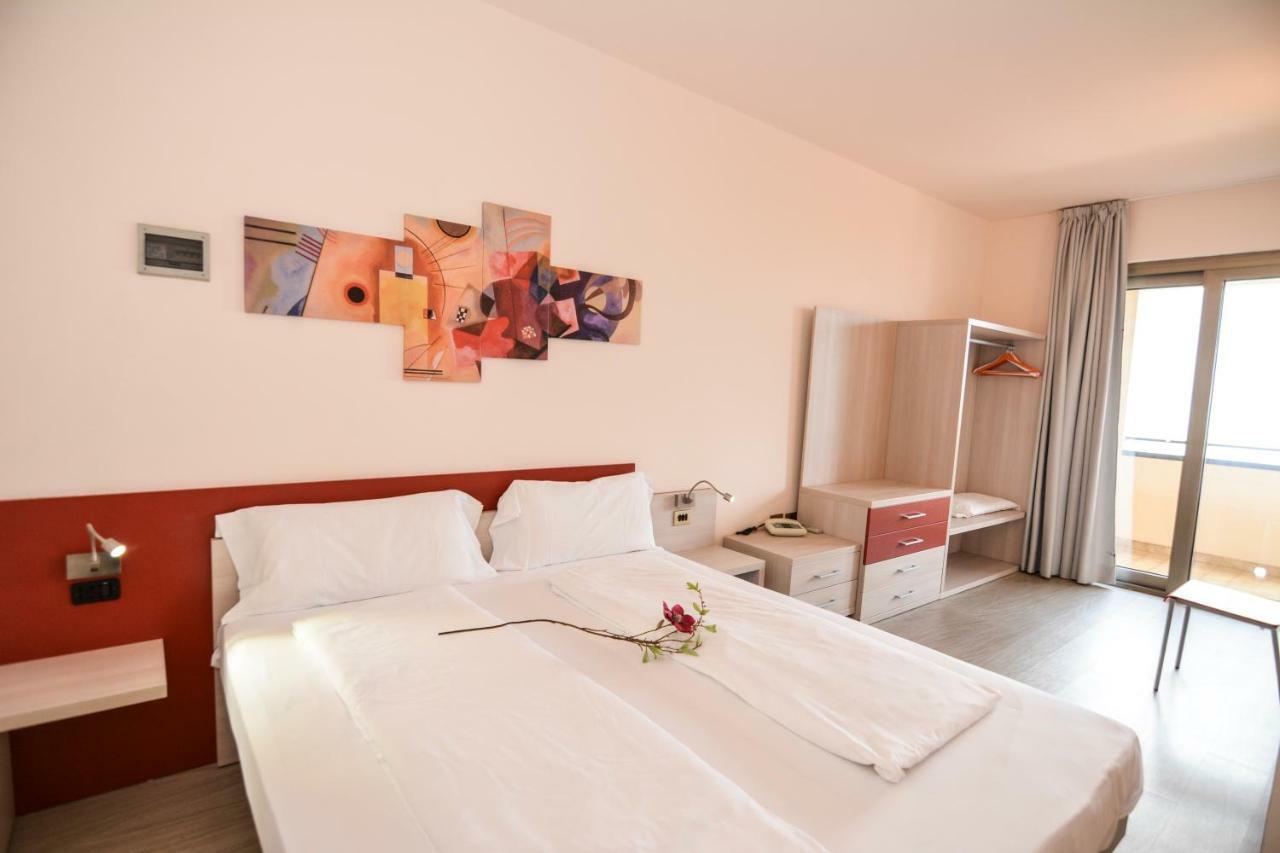 Residence Lido Hotel Malcesine Bagian luar foto
