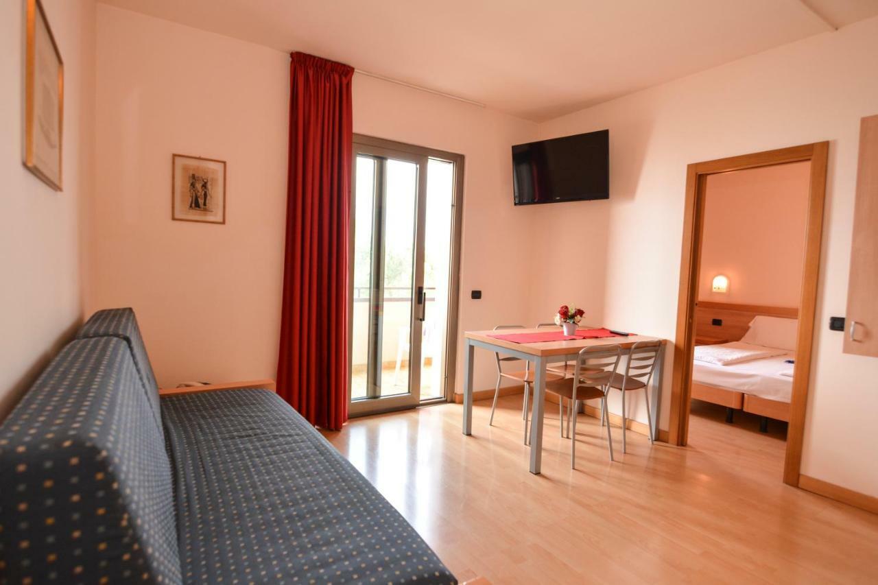 Residence Lido Hotel Malcesine Bagian luar foto
