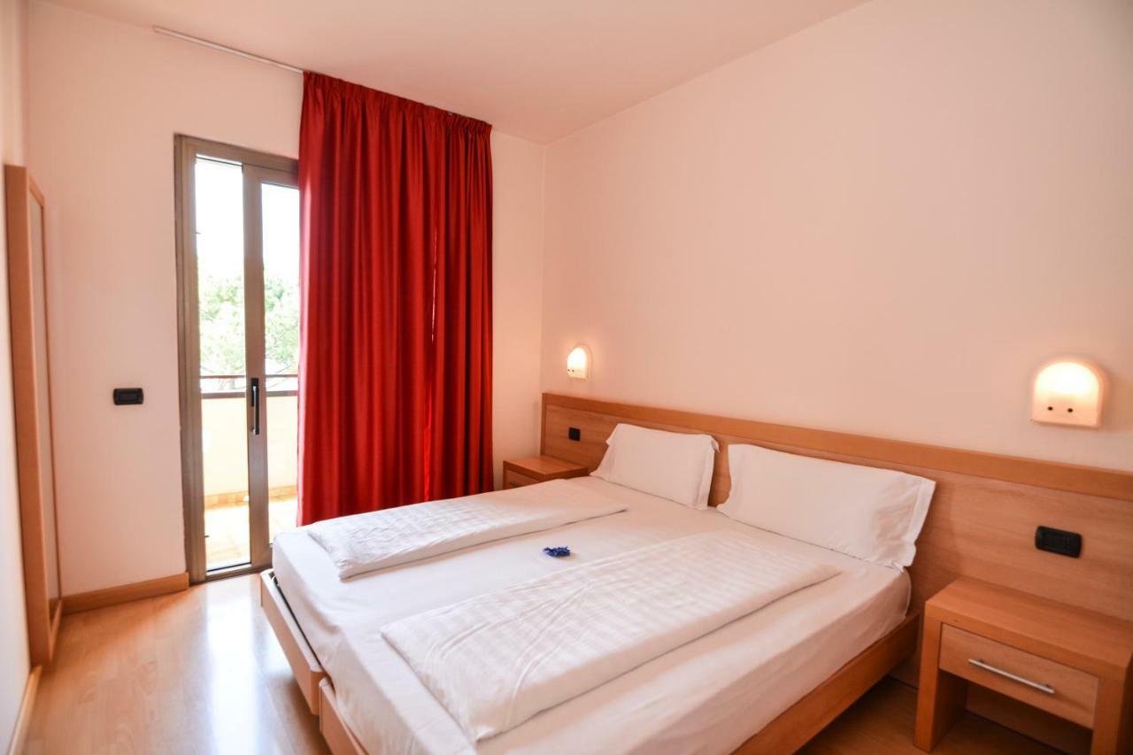 Residence Lido Hotel Malcesine Bagian luar foto